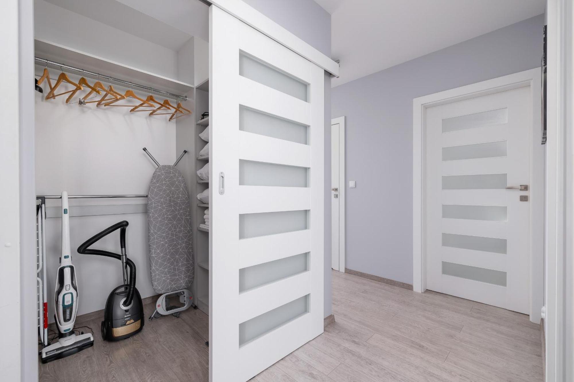 Cracow Pradnik Spacious & Family Apartment With 3 Bedroom By Renters Prestige Cracovia Exterior foto